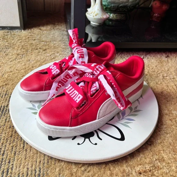 PUMA WOMEN'S BASKET HEART DE
SNEAKERS BOW LACES. - Picture 5 of 17